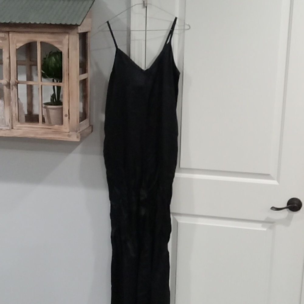 Athleta black Calm Cool Romper. Super soft satin feel. 28" inseam Size XS NWT - Picture 3 of 6
